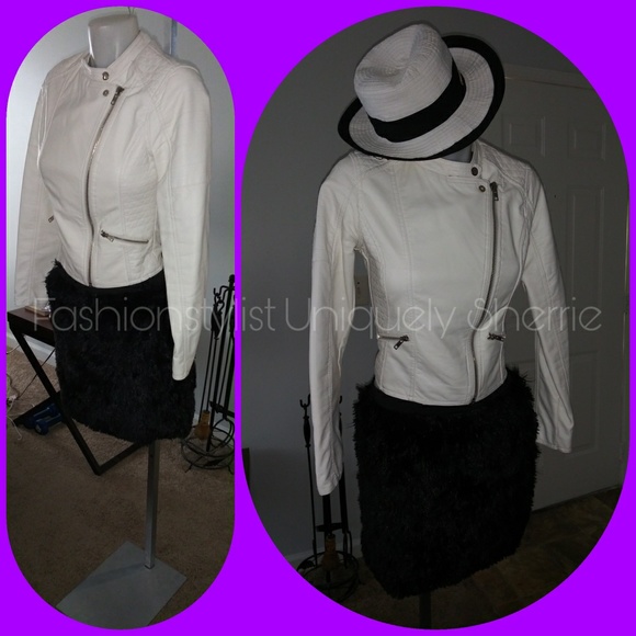 Petticoat Alley Warm Fuzzy Mini-Skirt - Picture 4 of 8